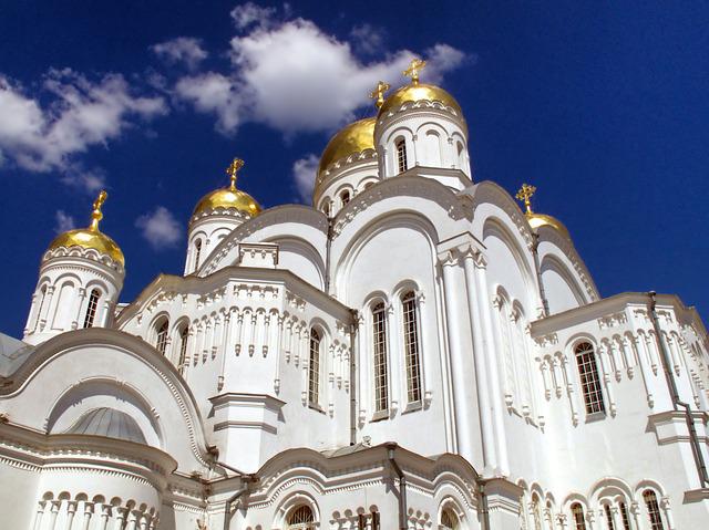 10 modi per mantenere forte la tua fede ortodossa mentre vivi all’estero